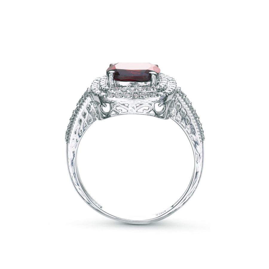 Liara Garnet Diamond Ring